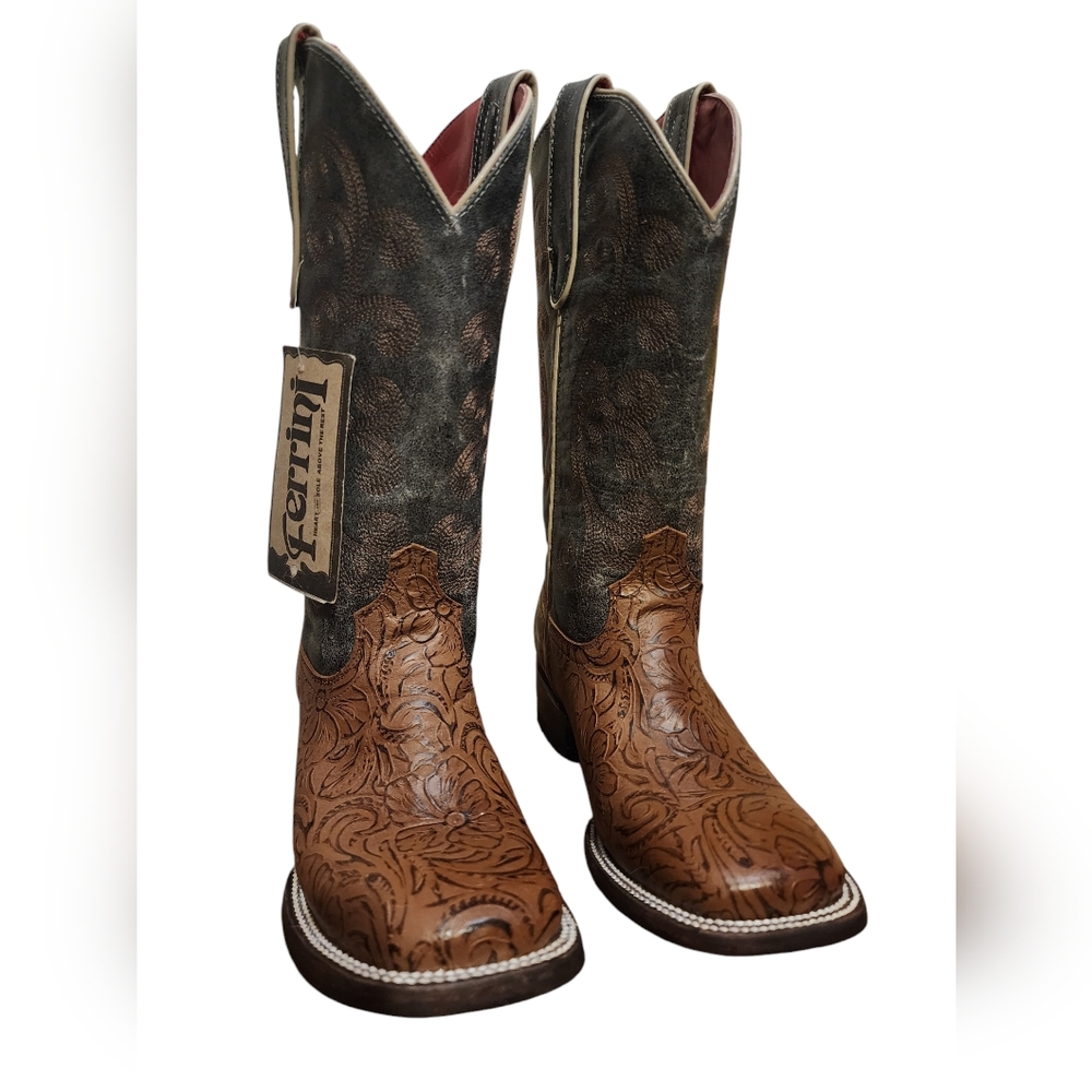 NWT Ferrini Size 7 Womens Boots